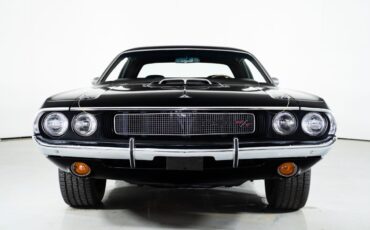 Dodge-Challenger-1970-Coupe-3