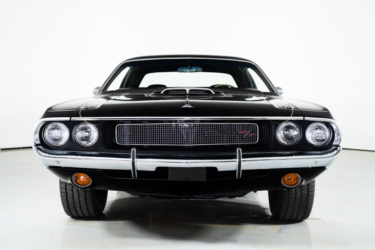 Dodge-Challenger-1970-Coupe-3