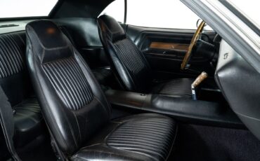 Dodge-Challenger-1970-Coupe-37