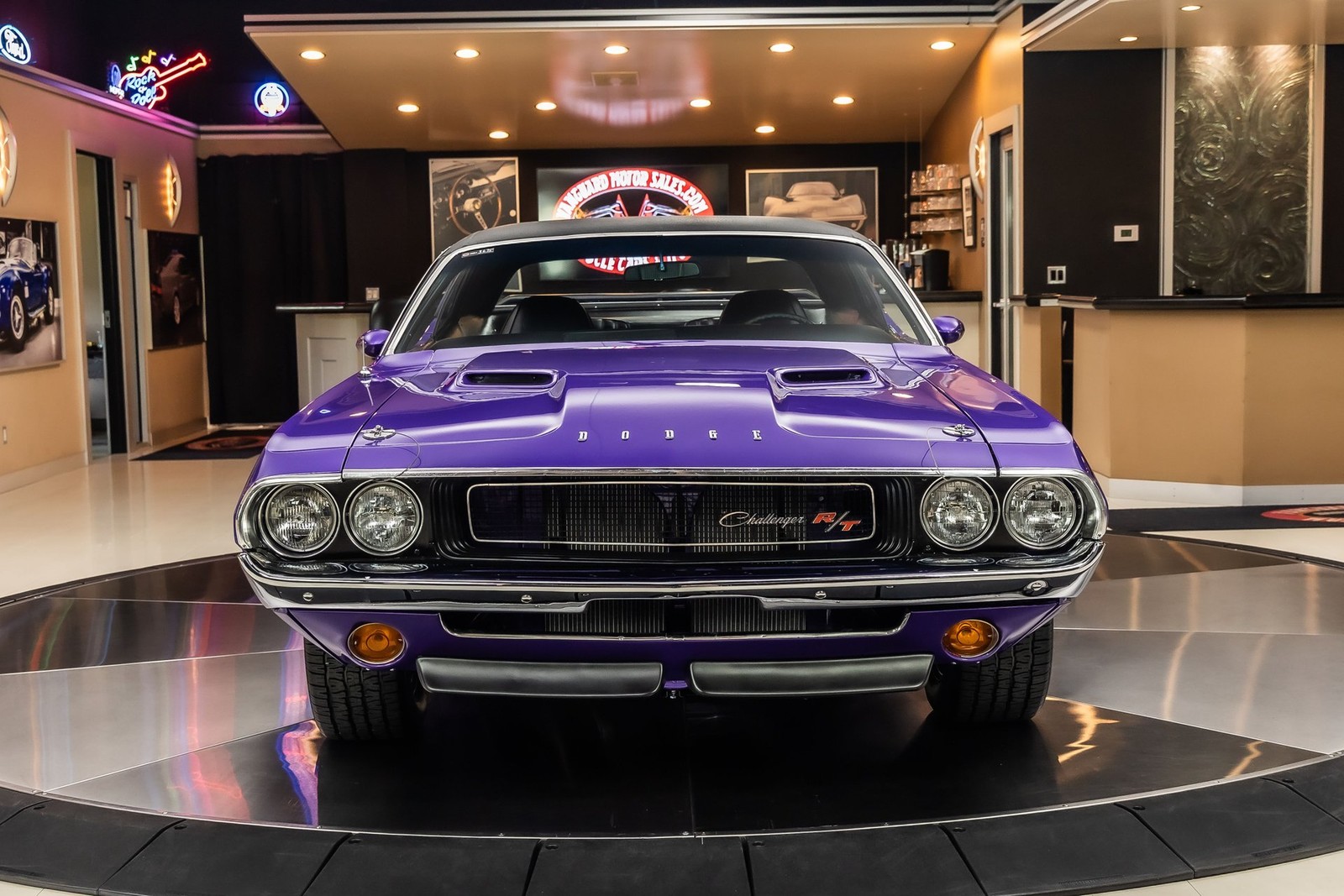Dodge-Challenger-1970-Coupe-7