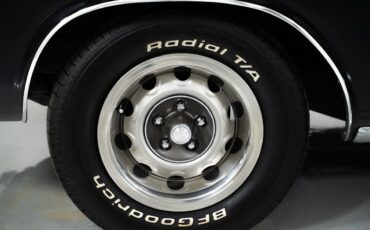 Dodge-Challenger-1970-Coupe-8