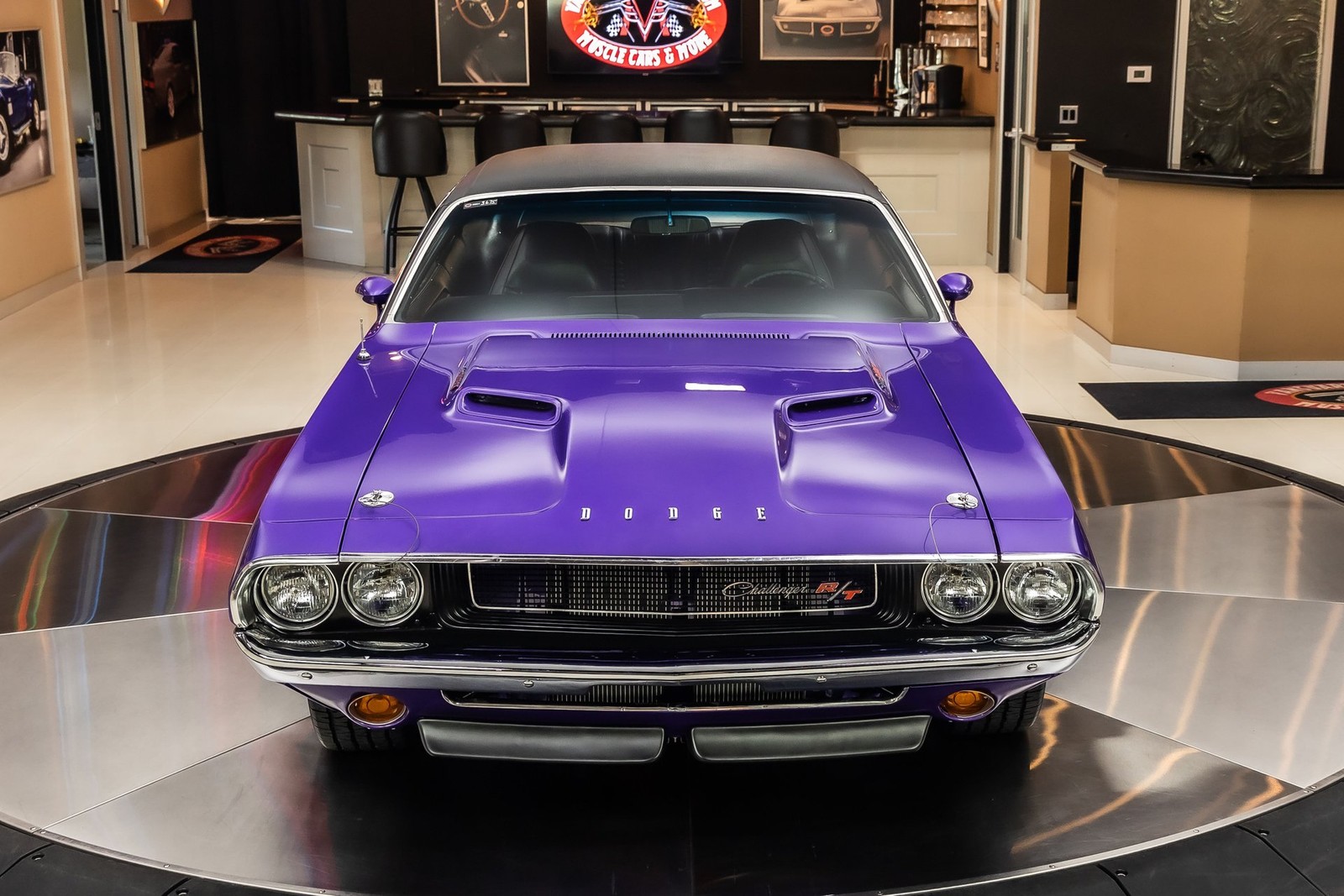 Dodge-Challenger-1970-Coupe-8