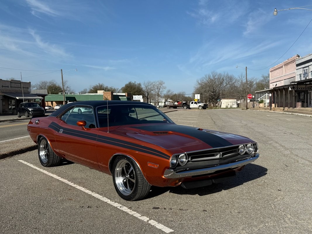 Dodge-Challenger-1971-38