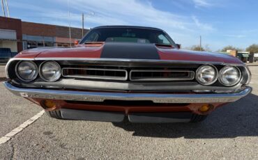 Dodge-Challenger-1971-4