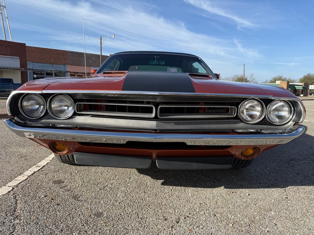 Dodge-Challenger-1971-4