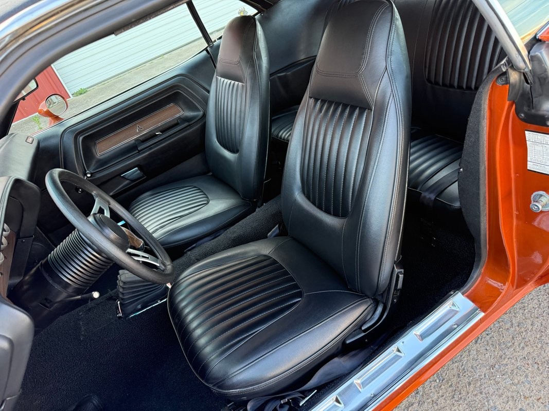 Dodge-Challenger-1971-9