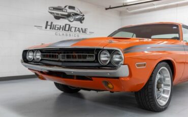 Dodge-Challenger-1971-Coupe-12