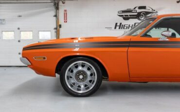 Dodge-Challenger-1971-Coupe-25