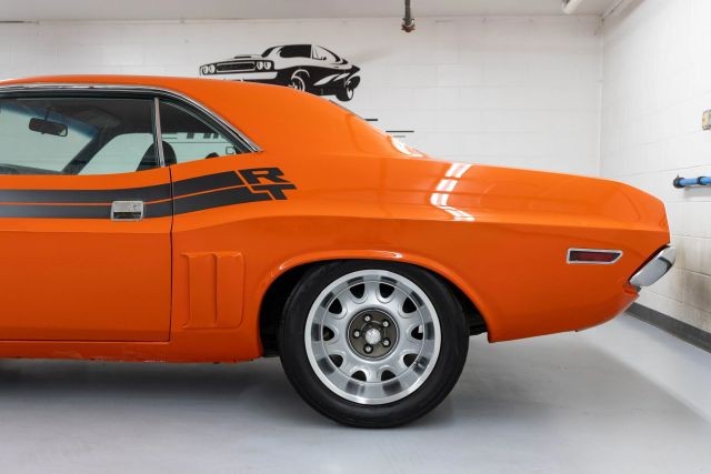 Dodge-Challenger-1971-Coupe-26
