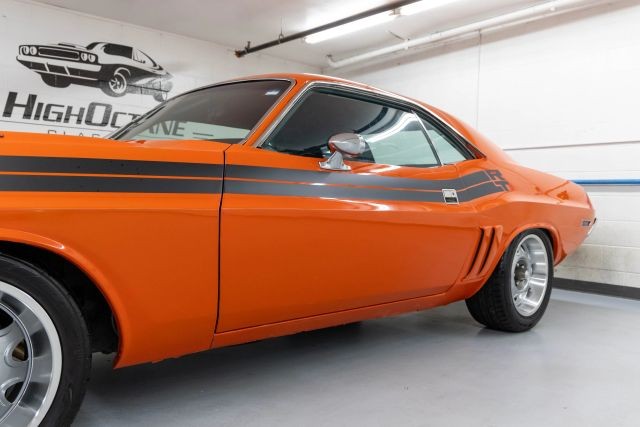 Dodge-Challenger-1971-Coupe-27