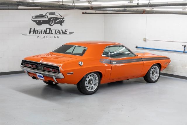 Dodge-Challenger-1971-Coupe-33
