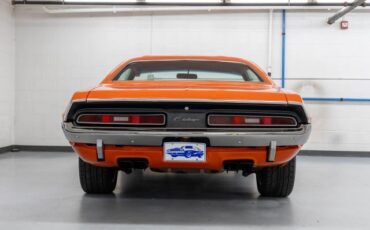 Dodge-Challenger-1971-Coupe-36