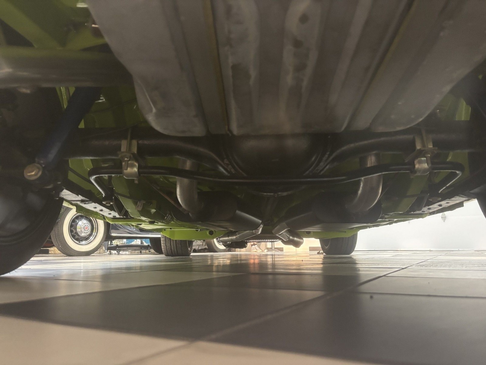 Dodge-Challenger-1972-38