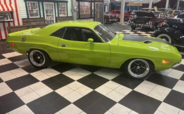 Dodge-Challenger-1972-5