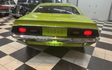 Dodge-Challenger-1972-7