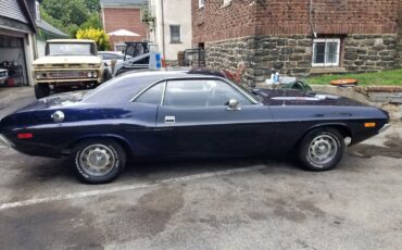 Dodge-Challenger-1973-1