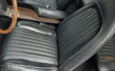 Dodge-Challenger-1973-3