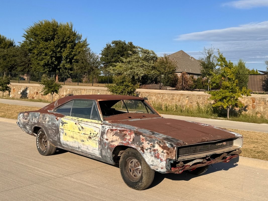 Dodge-Charger-1968-30