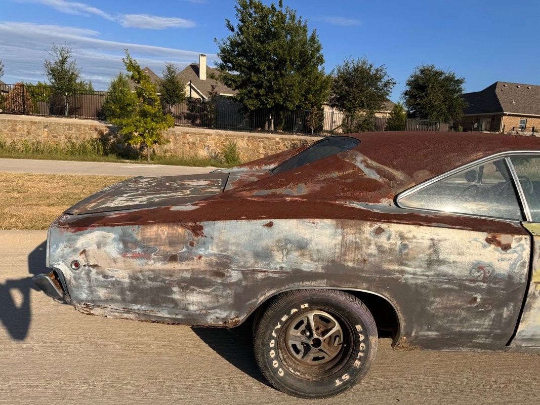 Dodge-Charger-1968-32