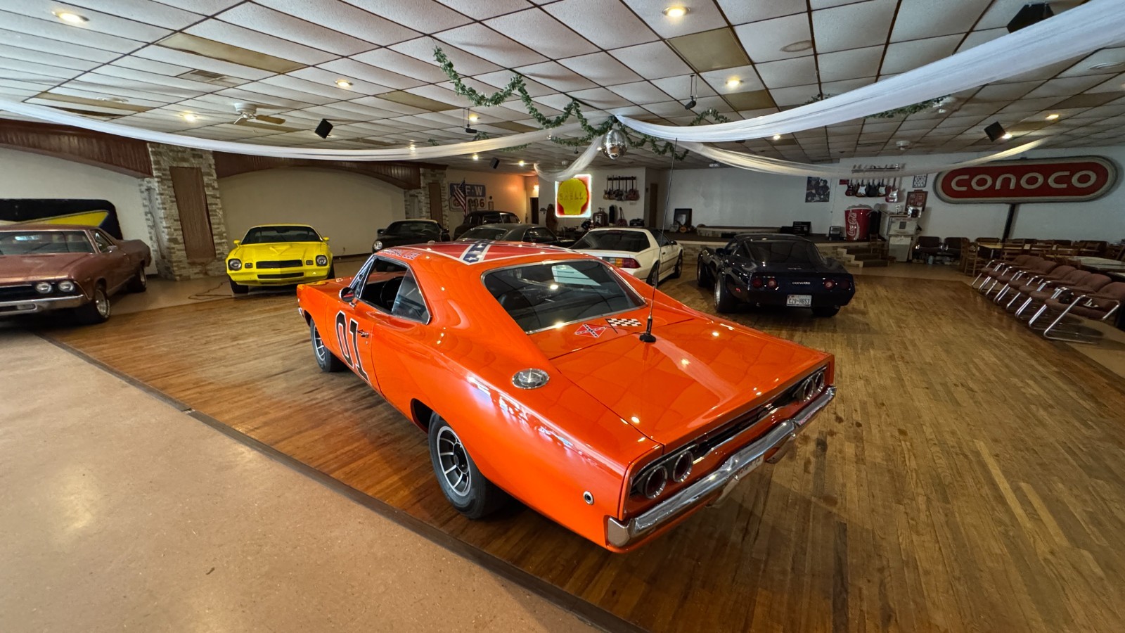 Dodge-Charger-1968-Coupe-5