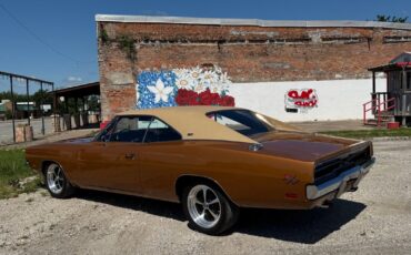 Dodge-Charger-1969-2