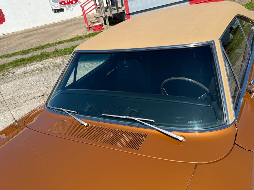 Dodge-Charger-1969-37