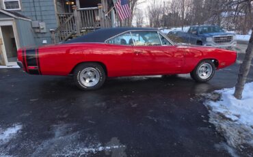 Dodge-Charger-1970-2