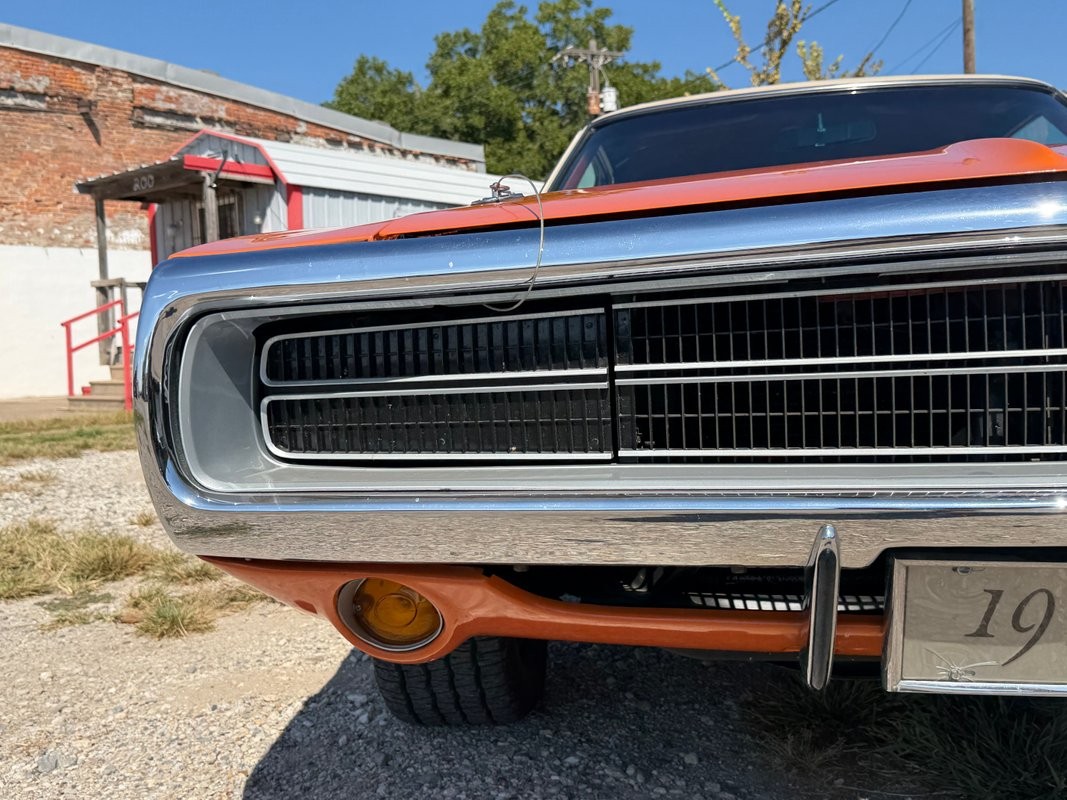 Dodge-Charger-1970-35