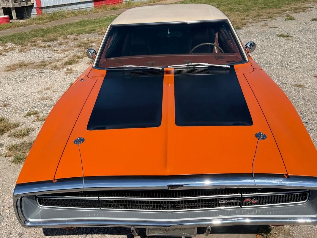 Dodge-Charger-1970-36