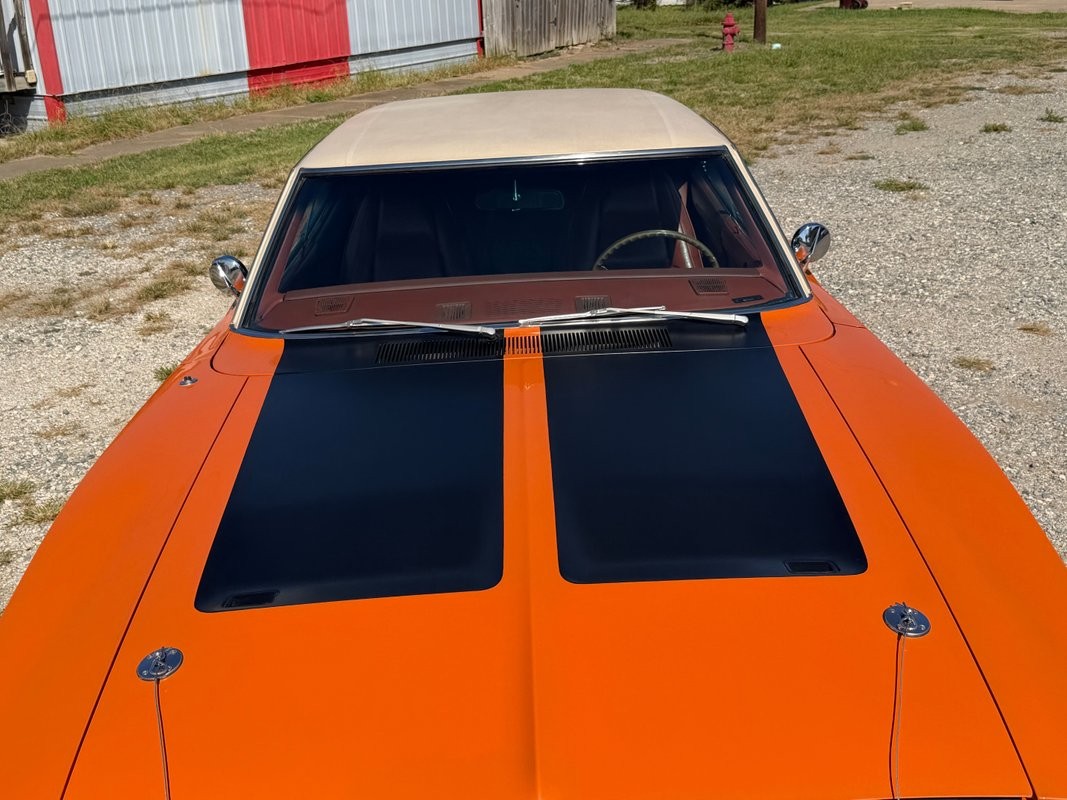 Dodge-Charger-1970-37