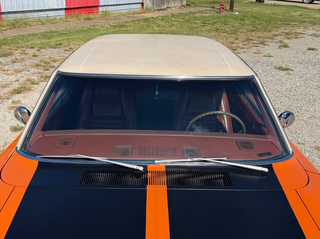 Dodge-Charger-1970-38