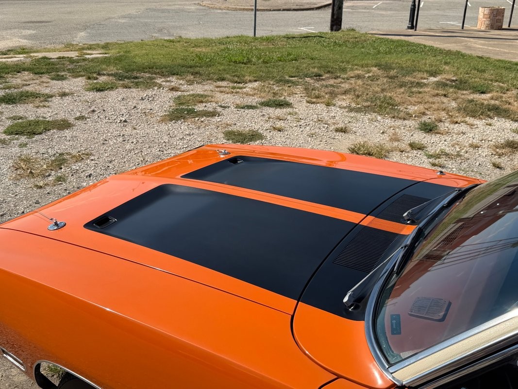 Dodge-Charger-1970-39