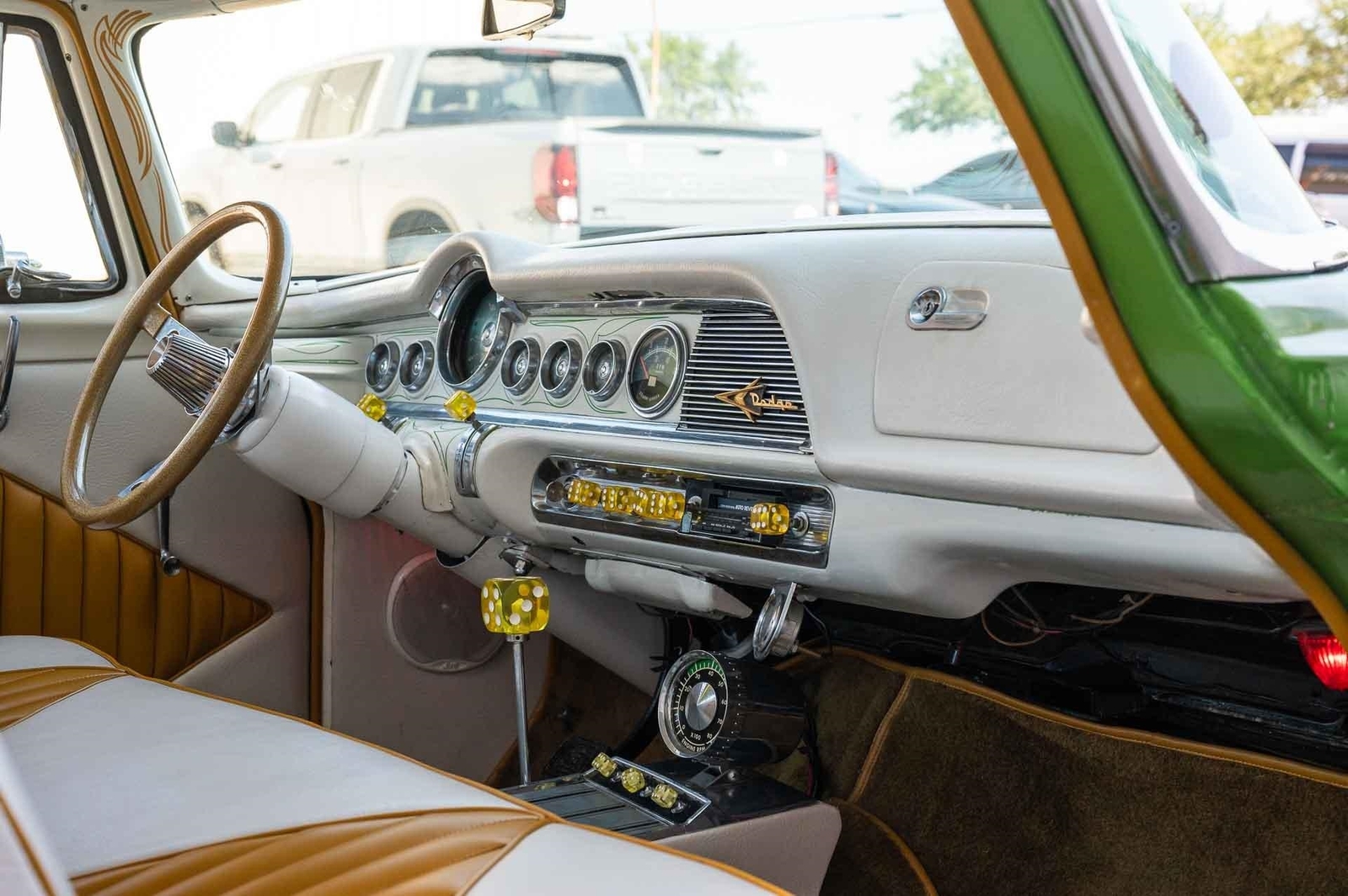 Dodge-Custom-1956-2-Door-15