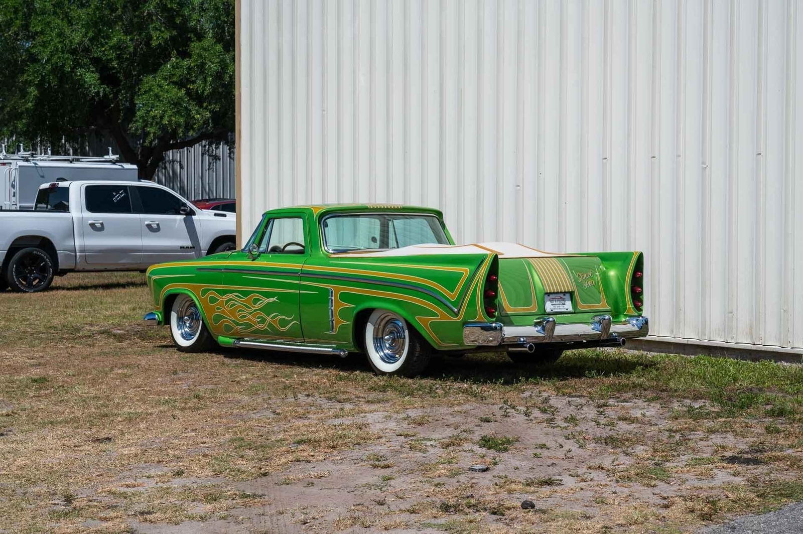 Dodge-Custom-1956-2-Door-4