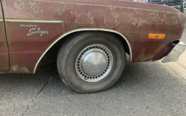 Dodge-Dart-1975-Sedan-1