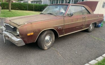 Dodge-Dart-1975-Sedan-11