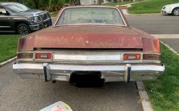 Dodge-Dart-1975-Sedan-5