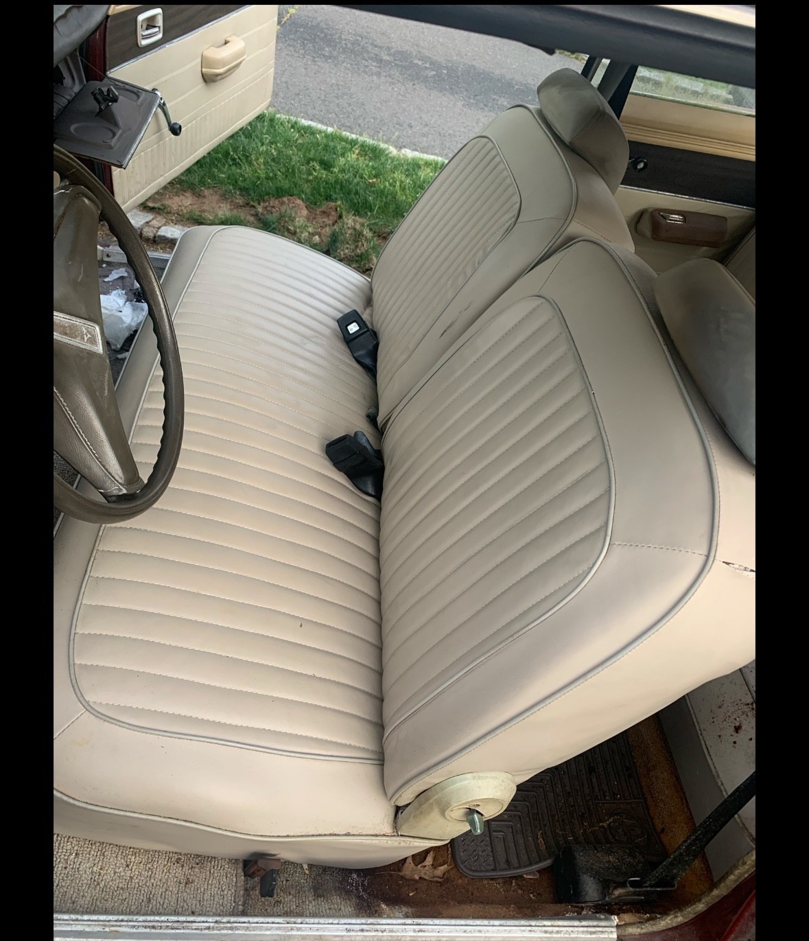 Dodge-Dart-1975-Sedan-9