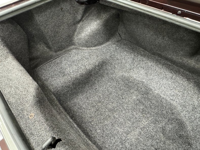 Dodge-Dynasty-1993-Black-Cherry-Red-11