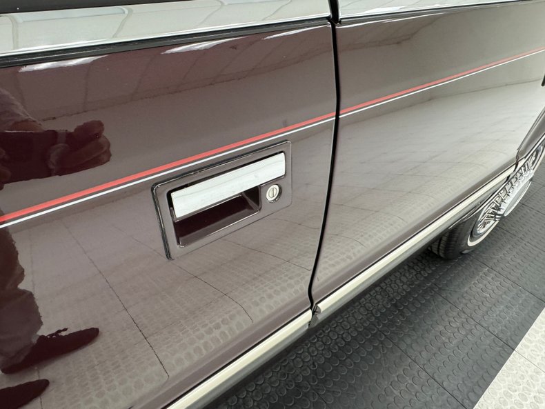 Dodge-Dynasty-1993-Black-Cherry-Red-19