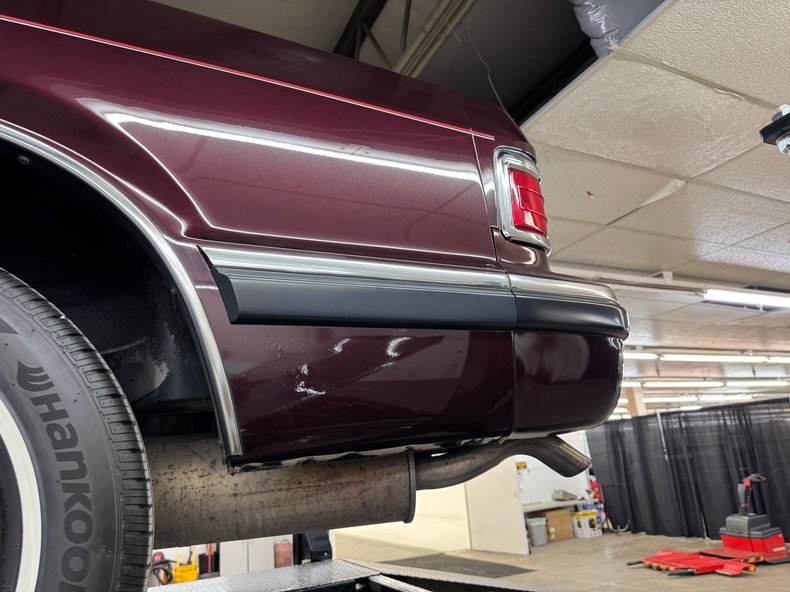 Dodge-Dynasty-1993-Black-Cherry-Red-28