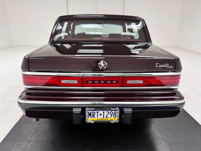 Dodge-Dynasty-1993-Black-Cherry-Red-3