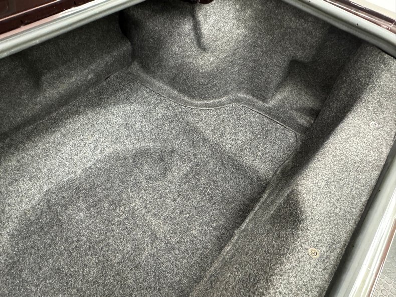 Dodge-Dynasty-1993-Black-Cherry-Red-35