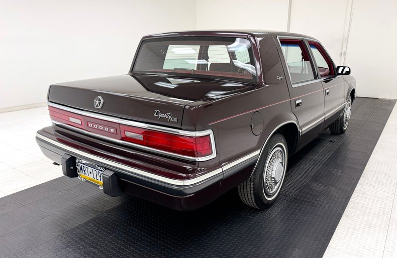 Dodge-Dynasty-1993-Black-Cherry-Red-4
