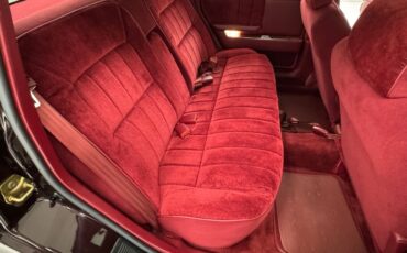 Dodge-Dynasty-1993-Black-Cherry-Red-47