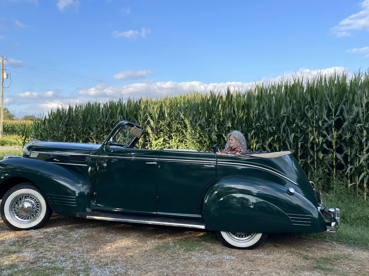 Dodge-Luxury-liner-1939-2
