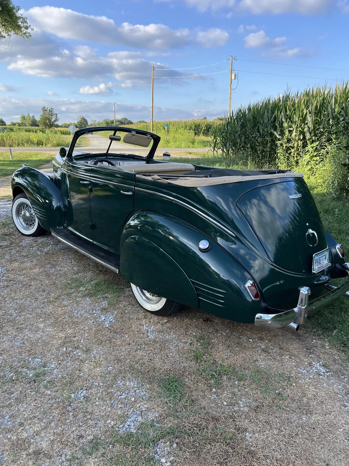 Dodge-Luxury-liner-1939