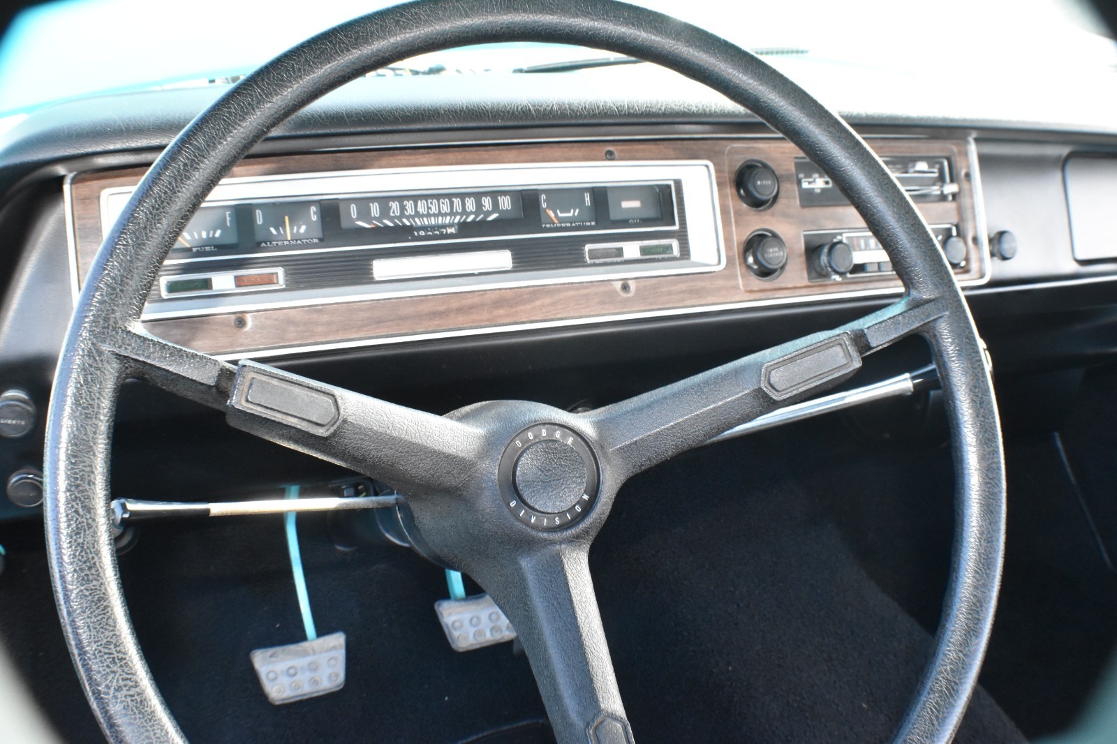 Dodge-Other-Pickups-1970-Standard-Cab-Pickup-18