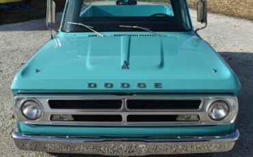 Dodge-Other-Pickups-1970-Standard-Cab-Pickup-3