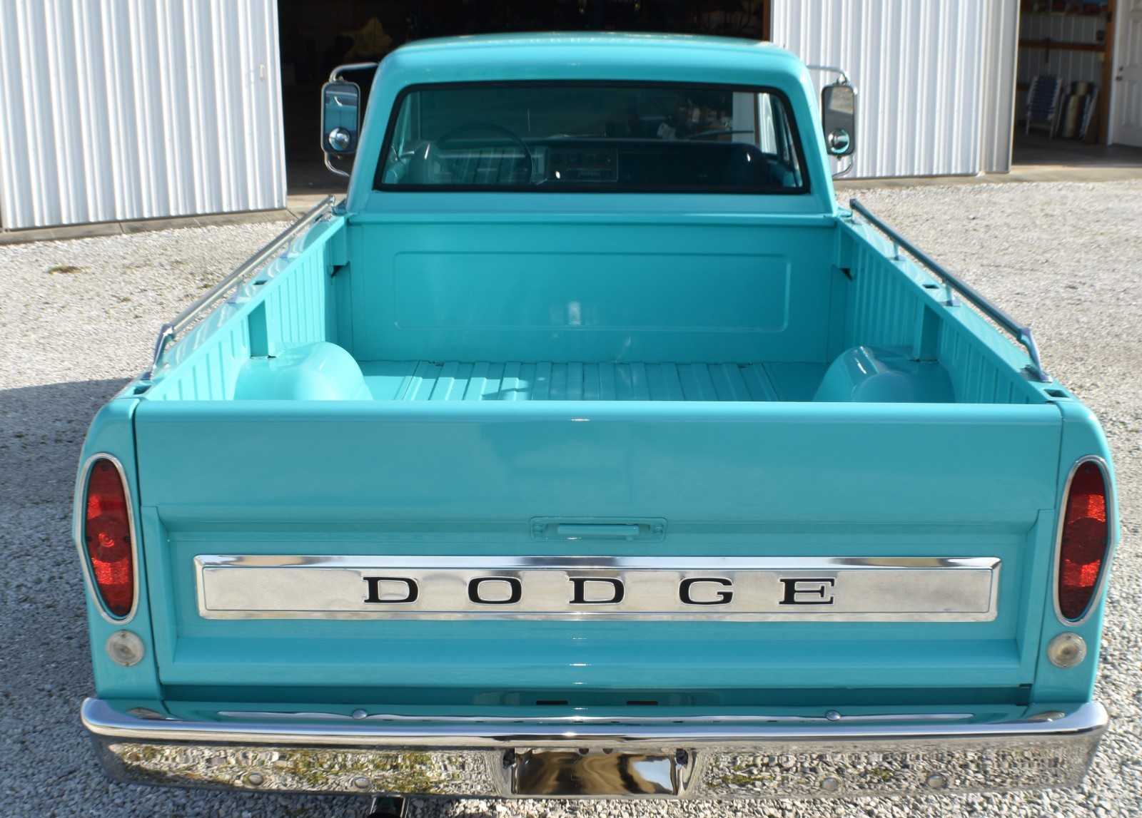 Dodge-Other-Pickups-1970-Standard-Cab-Pickup-8